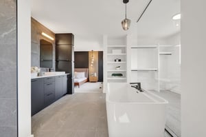 35-web-or-mls-Master Bath